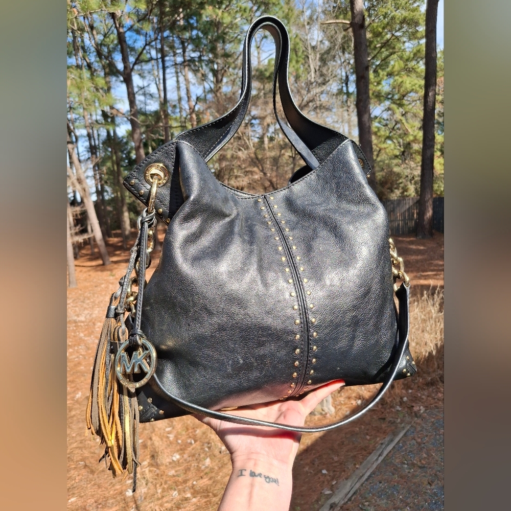 Michael Michael Kors Large Uptown Astor Black Leather Gold Studded Shoulder Tote - Picture 11 of 12
